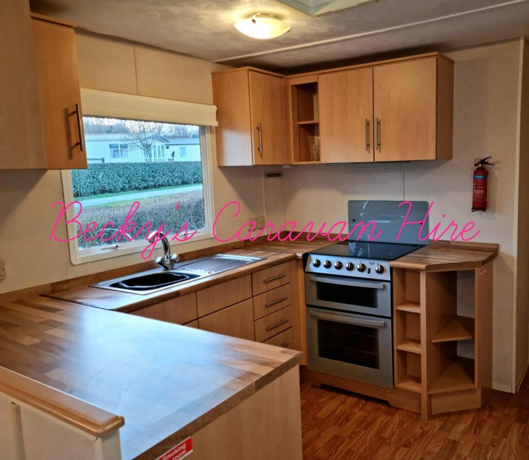 Becky'S Caravan At Marton Mere Blackpool Exteriör bild