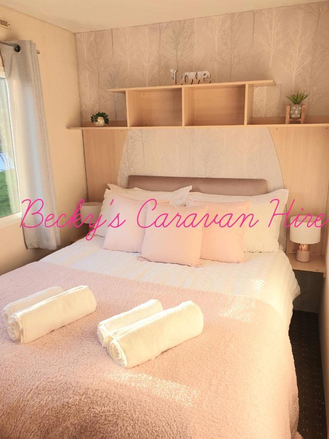 Becky'S Caravan At Marton Mere Blackpool Exteriör bild